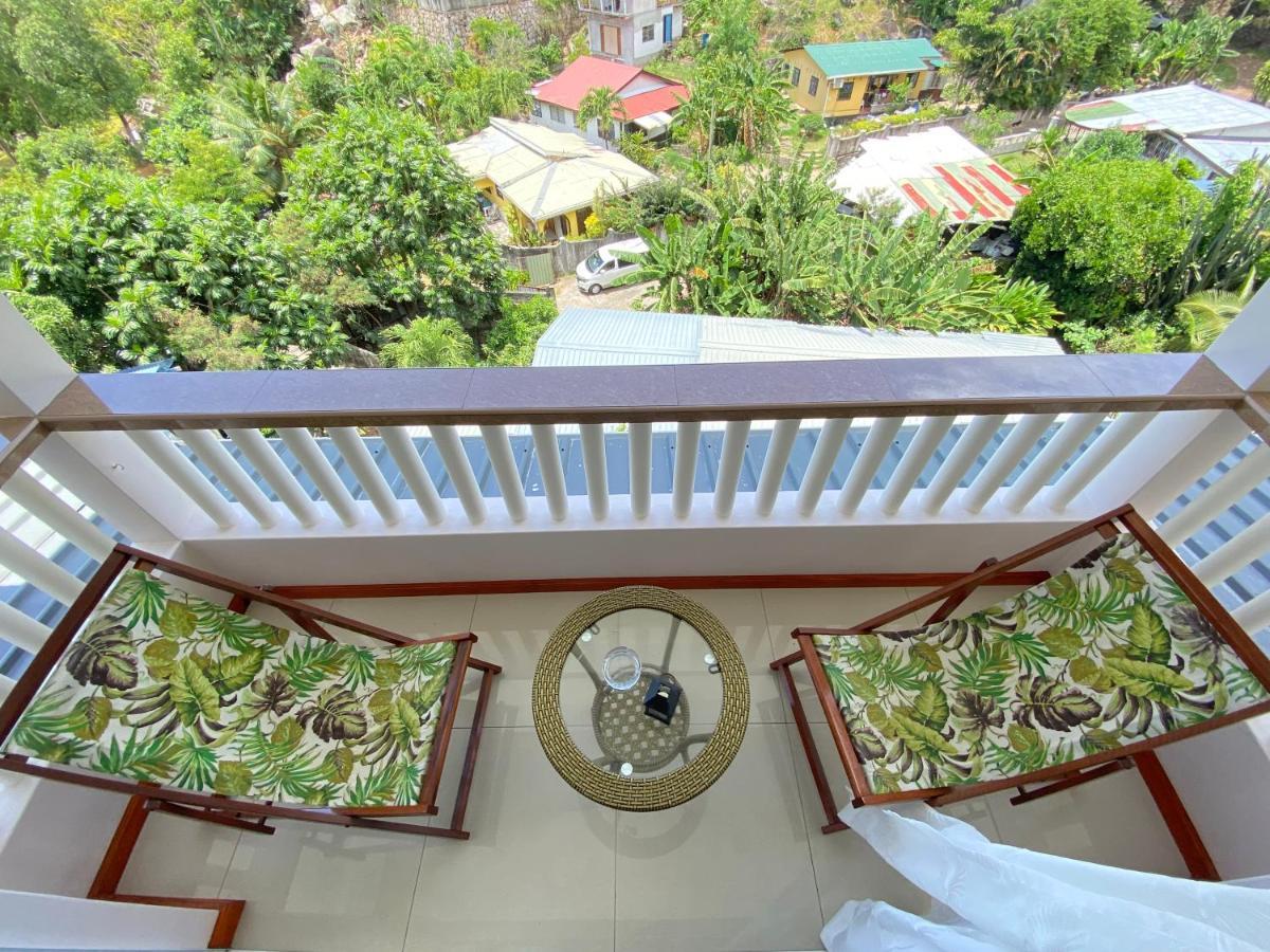 Dusk To Dawn Villa Victoria Exterior photo